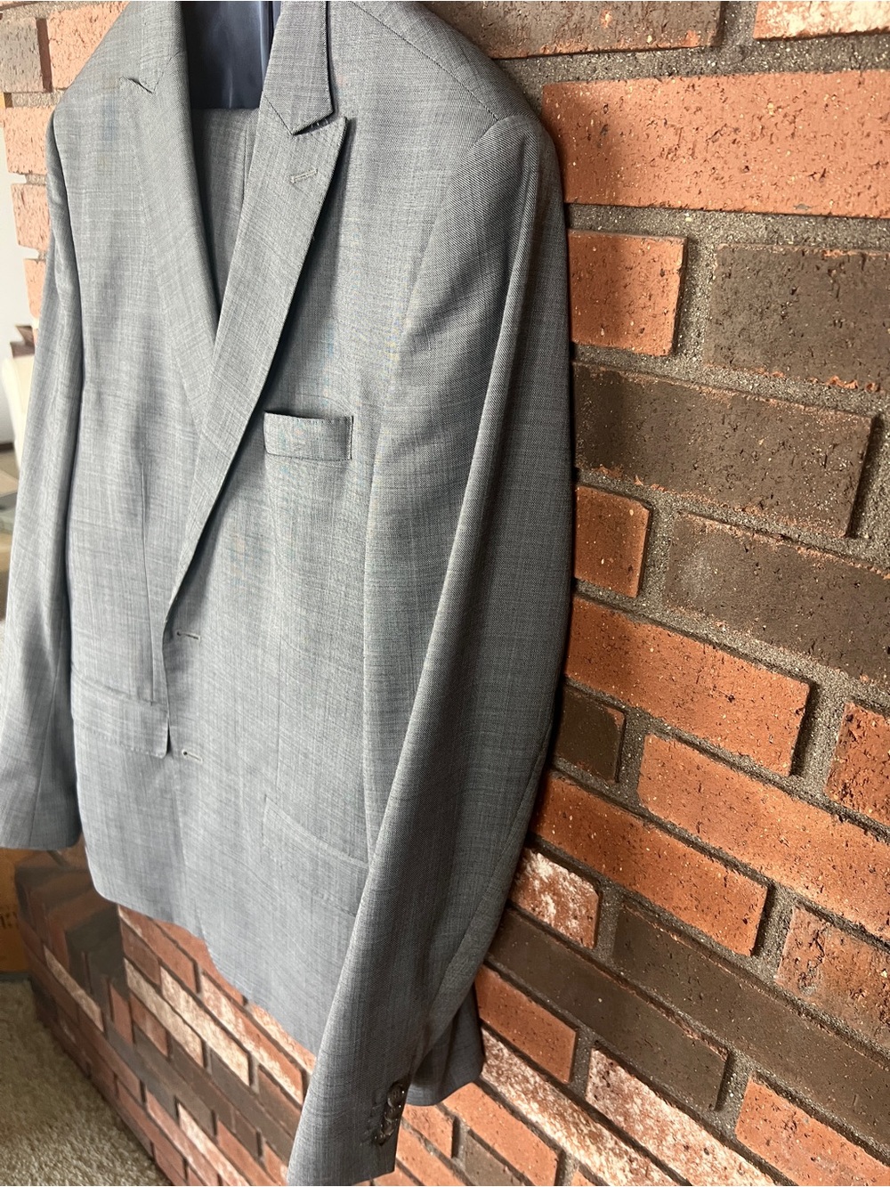 Kenneth Cole Light Gray Men’s Suit - Slim Tailored Look - Picture 3 of 10
